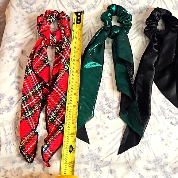 NWOT HOLIDAY HAIRTIES - Picture 2 of 2